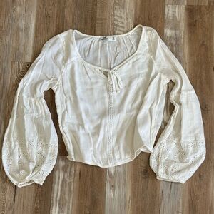 Hollister embroidered top